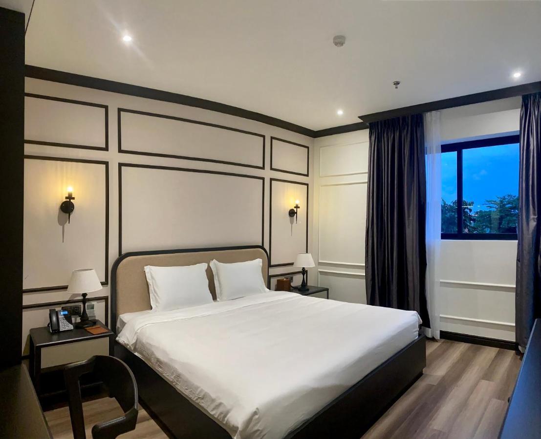 Khach San Robin Gia Nghia Hotel Exterior photo
