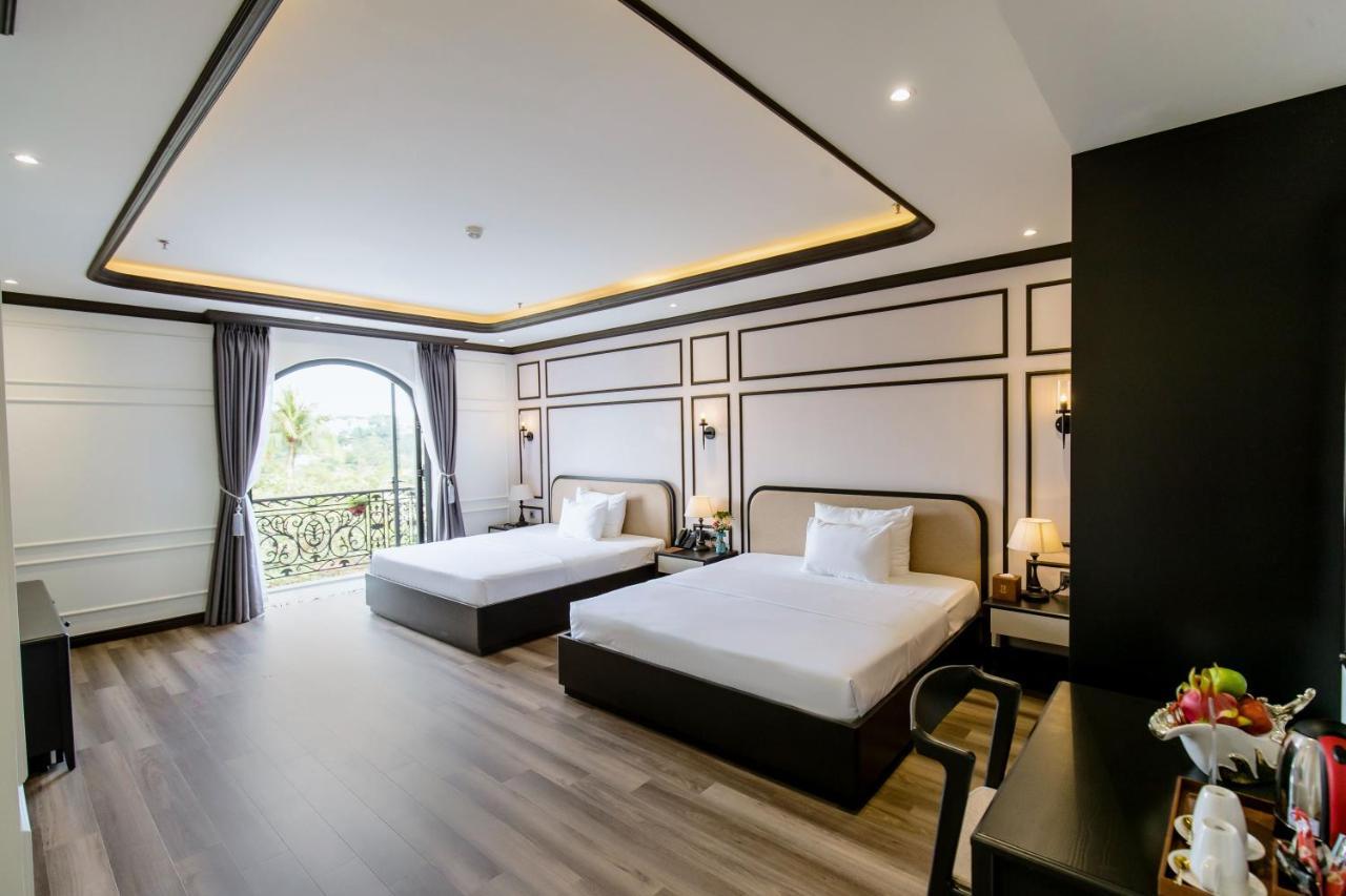 Khach San Robin Gia Nghia Hotel Exterior photo